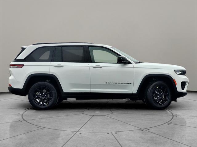 2025 Jeep Grand Cherokee GRAND CHEROKEE ALTITUDE 4X4 2025 Jeep Grand Cherokee GRAND CHEROKEE ALTITUDE 4X4