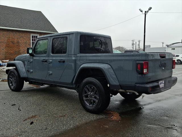 2026 Jeep Gladiator GLADIATOR SPORT S 4X4 2026 Jeep Gladiator GLADIATOR SPORT S 4X4