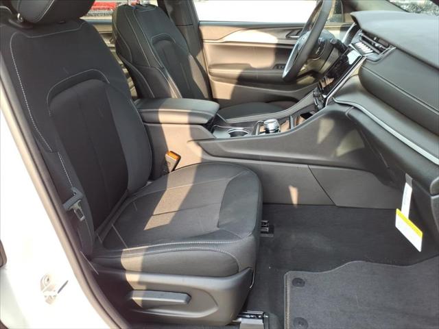 2025 Jeep Grand Cherokee GRAND CHEROKEE L LAREDO X 4X2