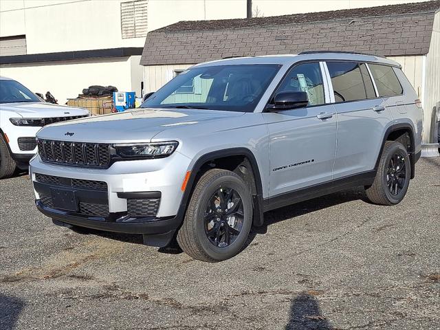 2025 Jeep Grand Cherokee GRAND CHEROKEE L ALTITUDE X 4X4