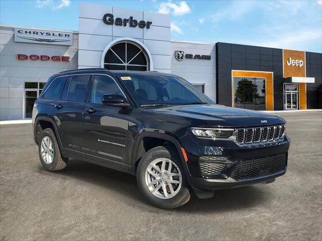 2025 Jeep Grand Cherokee GRAND CHEROKEE LAREDO X 4X4
