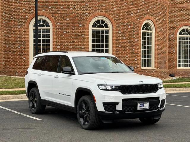 2025 Jeep Grand Cherokee GRAND CHEROKEE L ALTITUDE 4X4 2025 Jeep Grand Cherokee GRAND CHEROKEE L ALTITUDE 4X4