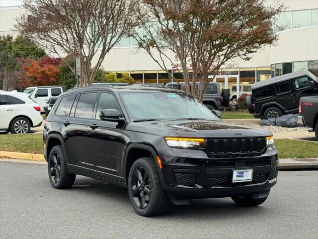 2025 Jeep Grand Cherokee GRAND CHEROKEE L ALTITUDE 4X4