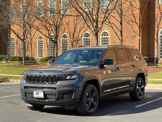 2025 Jeep Grand Cherokee GRAND CHEROKEE L ALTITUDE 4X4