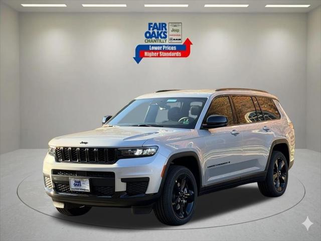 2025 Jeep Grand Cherokee GRAND CHEROKEE L ALTITUDE 4X4