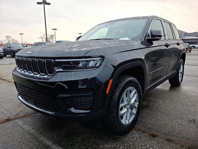 2025 Jeep Grand Cherokee GRAND CHEROKEE LAREDO X 4X4 2025 Jeep Grand Cherokee GRAND CHEROKEE LAREDO X 4X4