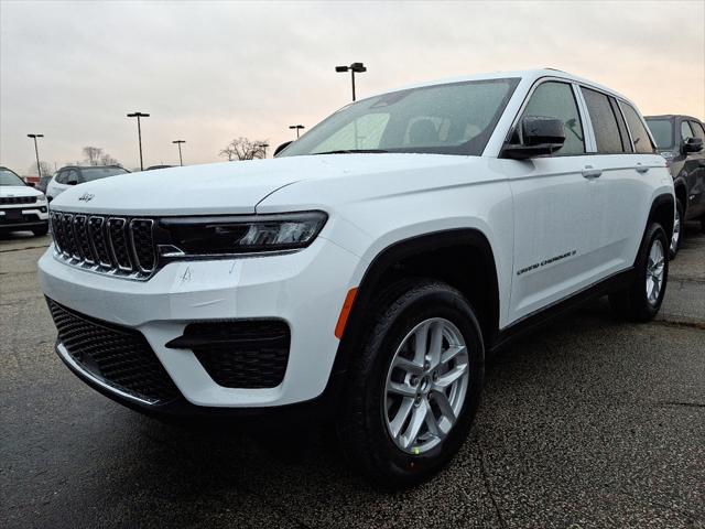 2025 Jeep Grand Cherokee GRAND CHEROKEE LAREDO X 4X4 2025 Jeep Grand Cherokee GRAND CHEROKEE LAREDO X 4X4