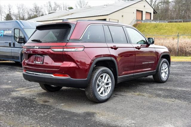 2025 Jeep Grand Cherokee GRAND CHEROKEE LAREDO X 4X4