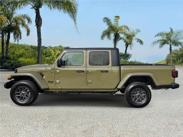 2026 Jeep Gladiator GLADIATOR SPORT S 4X4