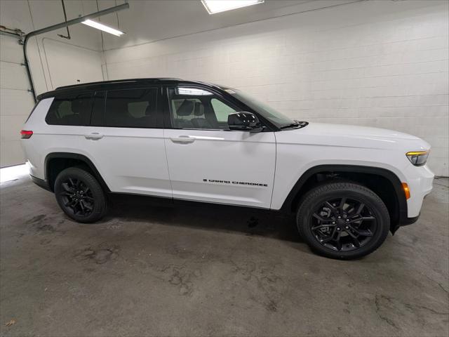 2025 Jeep Grand Cherokee GRAND CHEROKEE L LIMITED 4X4 2025 Jeep Grand Cherokee GRAND CHEROKEE L LIMITED 4X4
