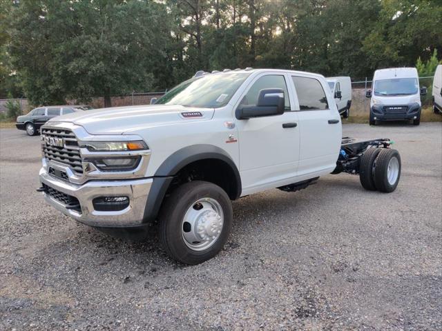 2026 RAM Ram 5500 Chassis Cab RAM 5500 TRADESMAN CHASSIS CREW CAB 4X4 60 CA