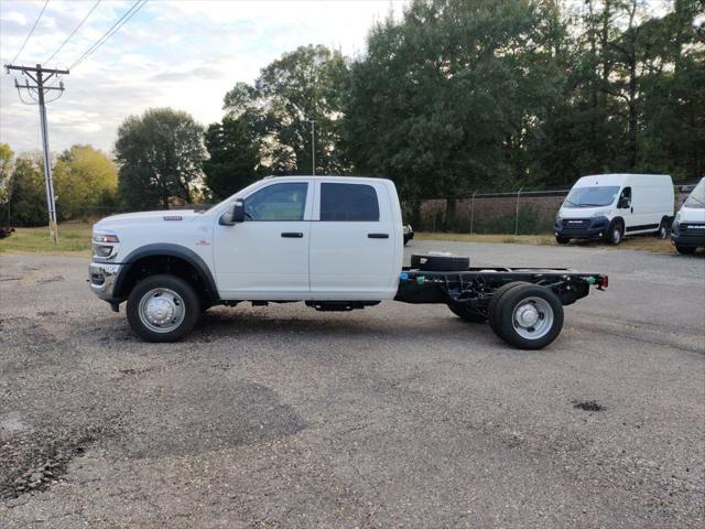 2026 RAM Ram 5500 Chassis Cab RAM 5500 TRADESMAN CHASSIS CREW CAB 4X4 60 CA