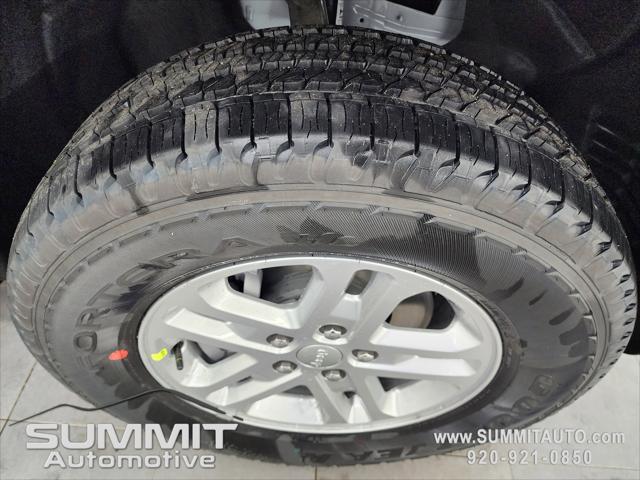 2025 Jeep Grand Cherokee GRAND CHEROKEE LAREDO 4X4 2025 Jeep Grand Cherokee GRAND CHEROKEE LAREDO 4X4