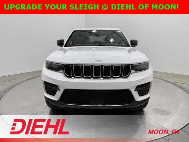2025 Jeep Grand Cherokee GRAND CHEROKEE LAREDO X 4X4