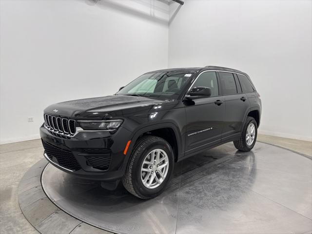 2025 Jeep Grand Cherokee GRAND CHEROKEE LAREDO X 4X4 2025 Jeep Grand Cherokee GRAND CHEROKEE LAREDO X 4X4
