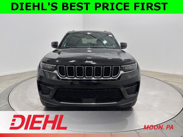 2025 Jeep Grand Cherokee GRAND CHEROKEE LAREDO X 4X4