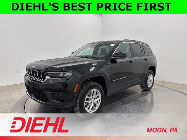 2025 Jeep Grand Cherokee GRAND CHEROKEE LAREDO X 4X4