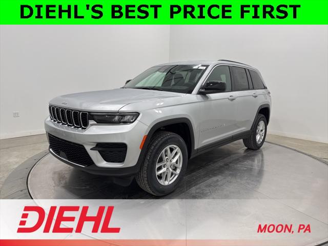 2025 Jeep Grand Cherokee GRAND CHEROKEE LAREDO X 4X4