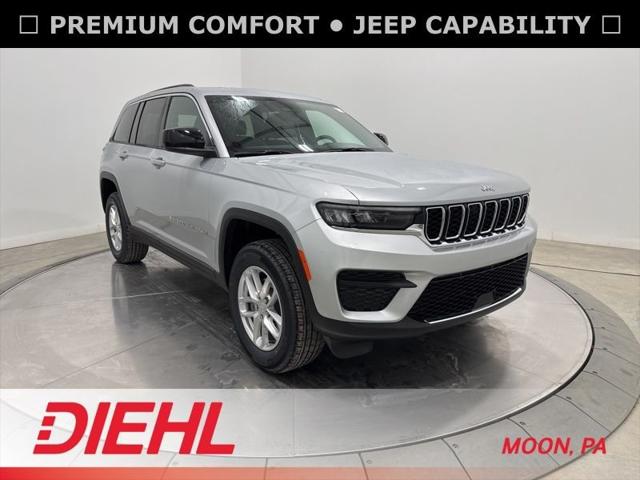 2025 Jeep Grand Cherokee GRAND CHEROKEE LAREDO X 4X4