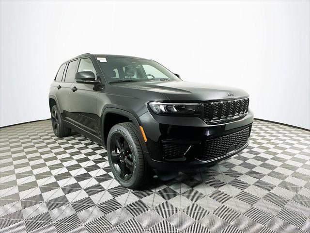 2025 Jeep Grand Cherokee GRAND CHEROKEE ALTITUDE 4X4