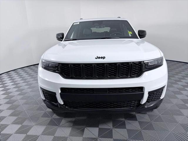 2025 Jeep Grand Cherokee GRAND CHEROKEE L ALTITUDE 4X2