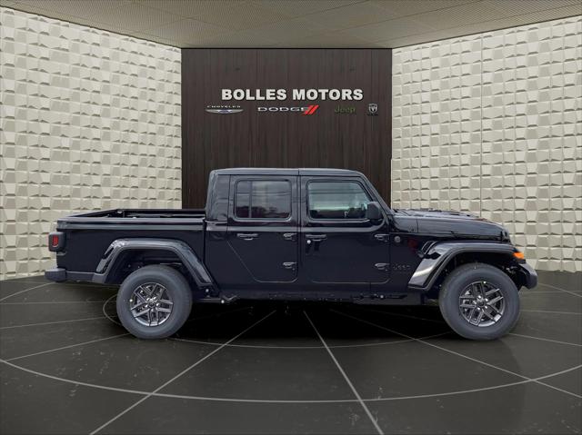 2026 Jeep Gladiator GLADIATOR SPORT S 4X4 2026 Jeep Gladiator GLADIATOR SPORT S 4X4