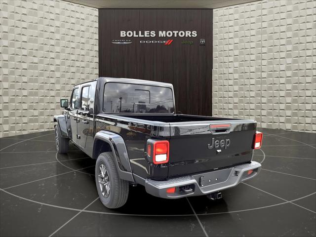 2026 Jeep Gladiator GLADIATOR SPORT S 4X4 2026 Jeep Gladiator GLADIATOR SPORT S 4X4