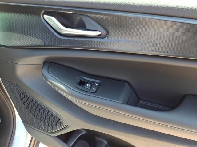2025 Jeep Grand Cherokee Altitude X 4x2