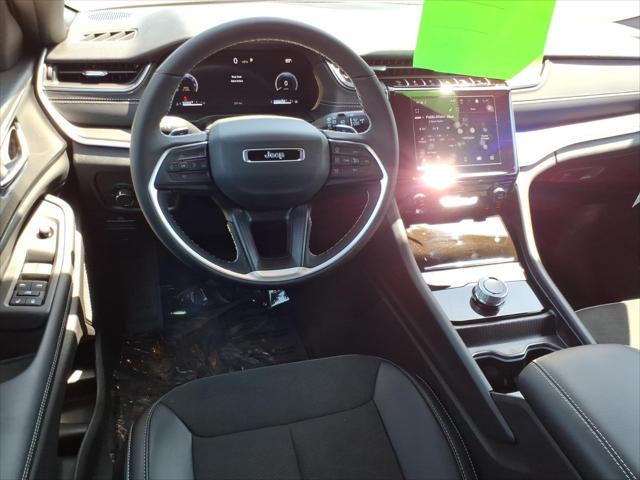2025 Jeep Grand Cherokee Altitude X 4x2