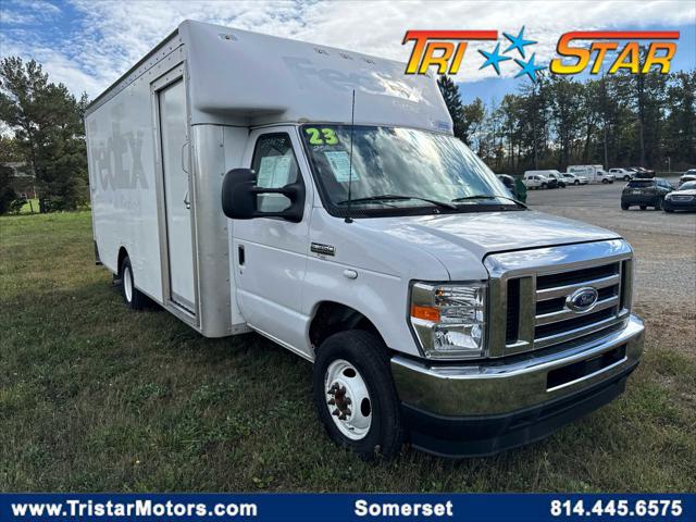 2022 Ford E-350 Cutaway  2022 Ford E-350 Cutaway