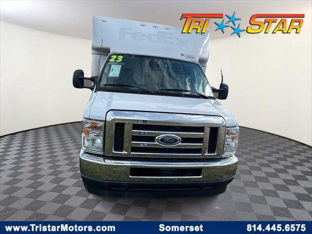 2022 Ford E-350 Cutaway 2022 Ford E-350 Cutaway