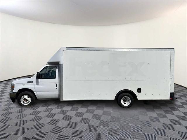 2022 Ford E-350 Cutaway 2022 Ford E-350 Cutaway