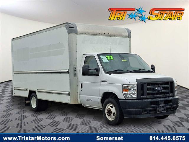 2022 Ford E-350 Cutaway 