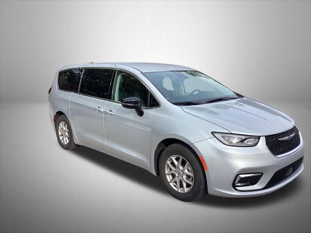 2024 Chrysler Pacifica Touring L 2024 Chrysler Pacifica Touring L