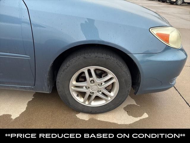 2004 Toyota Camry LE