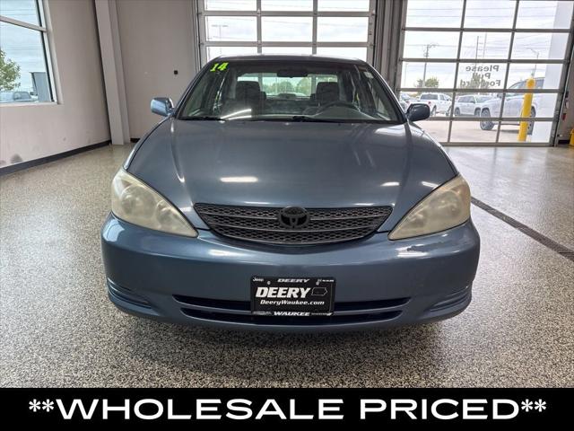 2004 Toyota Camry LE