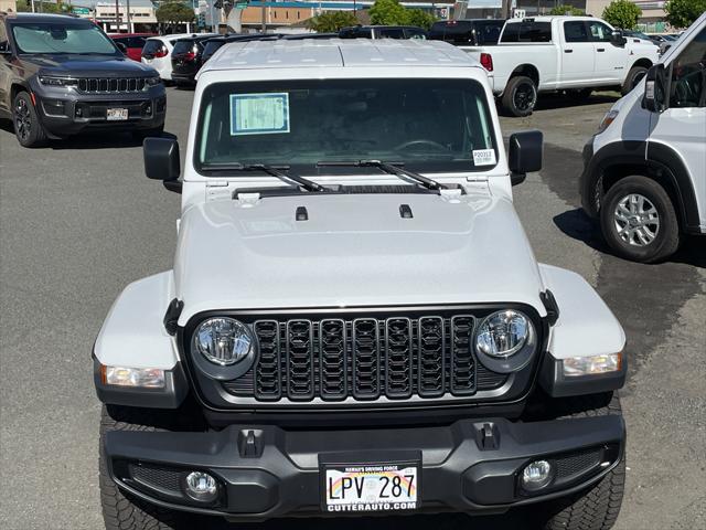 2024 Jeep Gladiator Nighthawk