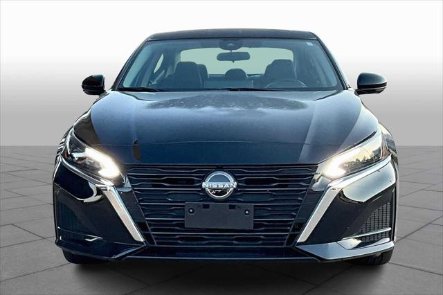2025 Nissan Altima SL FWD