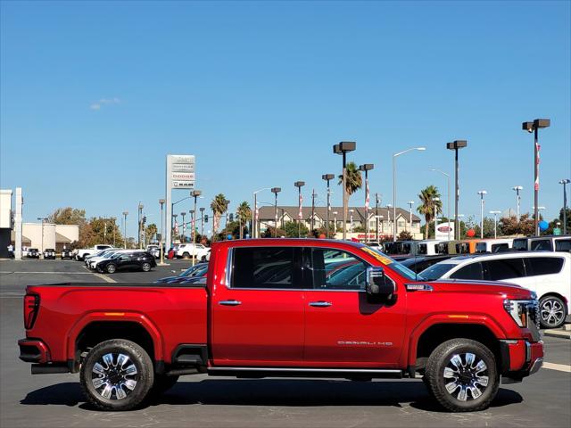 2024 GMC Sierra 2500HD 4WD Crew Cab Standard Bed Denali