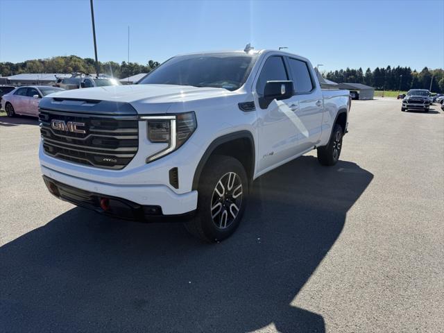 2024 GMC Sierra 1500 4WD Crew Cab Standard Box AT4