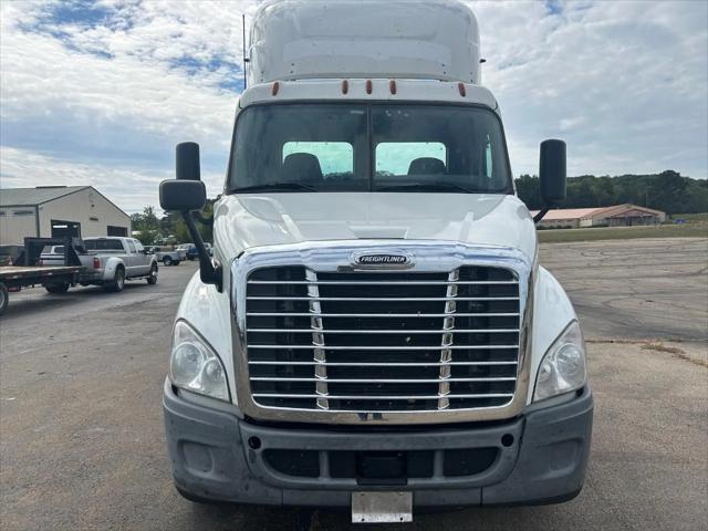 2017 Freightliner Cascadia 113 Cascadia