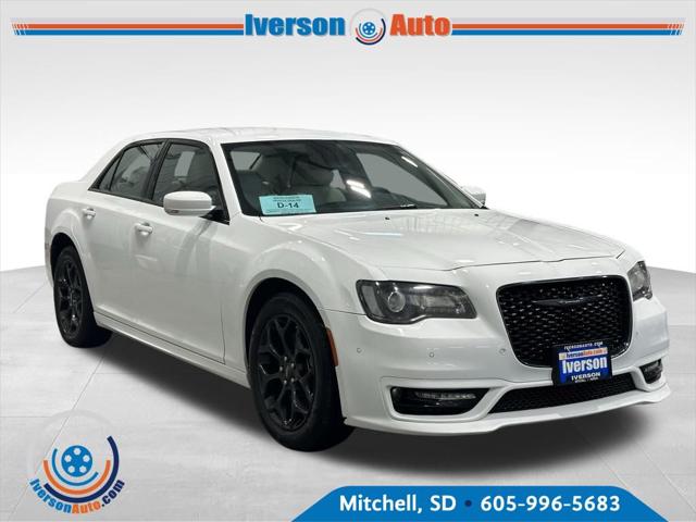 2023 Chrysler 300 Touring-L AWD 2023 Chrysler 300 Touring-L AWD