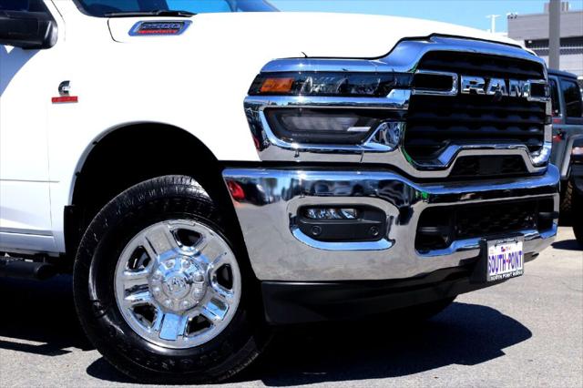 2025 RAM 2500 Tradesman Crew Cab 4x4 64 Box 2025 RAM 2500 Tradesman Crew Cab 4x4 64 Box