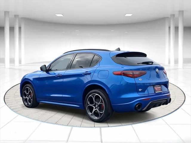 2022 Alfa Romeo Stelvio Veloce Ti AWD 2022 Alfa Romeo Stelvio Veloce Ti AWD