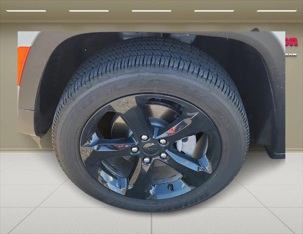 2025 Jeep Grand Cherokee Altitude X 4x4