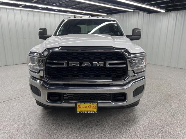 2024 RAM 3500 Tradesman Crew Cab 4x2 8 Box