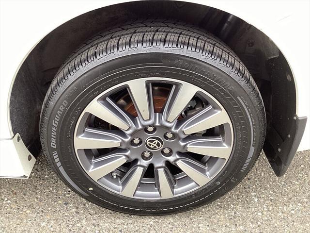 2020 Toyota Sienna XLE 2020 Toyota Sienna XLE