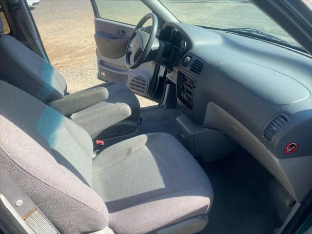 1997 Nissan Quest XE