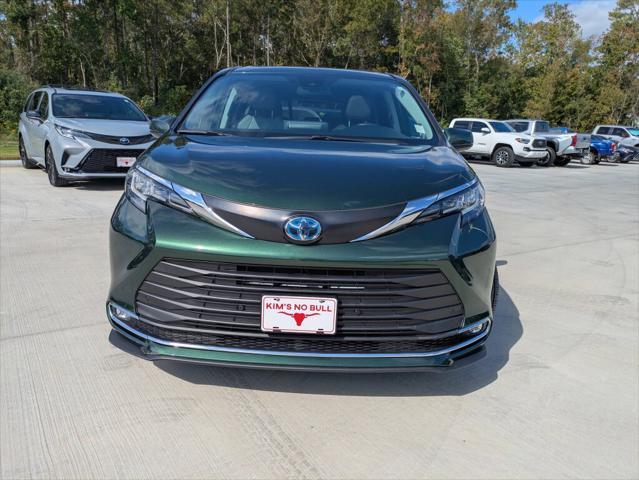 2023 Toyota Sienna XLE 2023 Toyota Sienna XLE