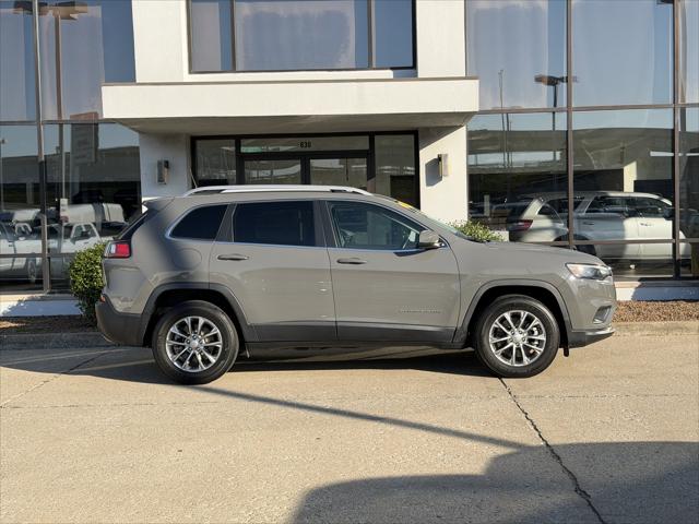 2021 Jeep Cherokee Latitude Lux 4X4 2021 Jeep Cherokee Latitude Lux 4X4